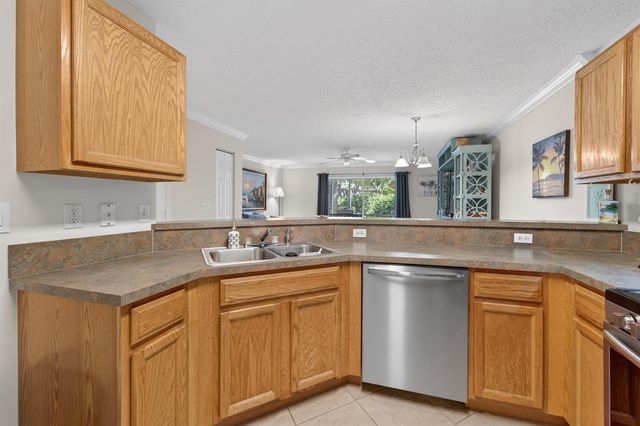 332 Timberwalk Trail 332, Jupiter, FL 33458