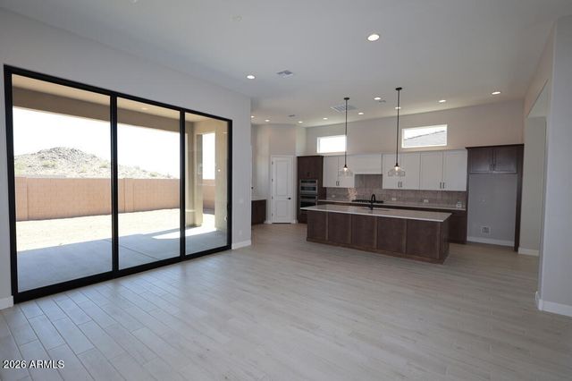 21652 W GLENROSA Avenue, Buckeye, AZ 85396