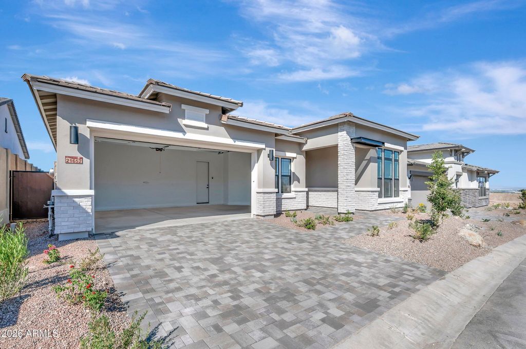21652 W GLENROSA Avenue, Buckeye, AZ 85396 — photo 2