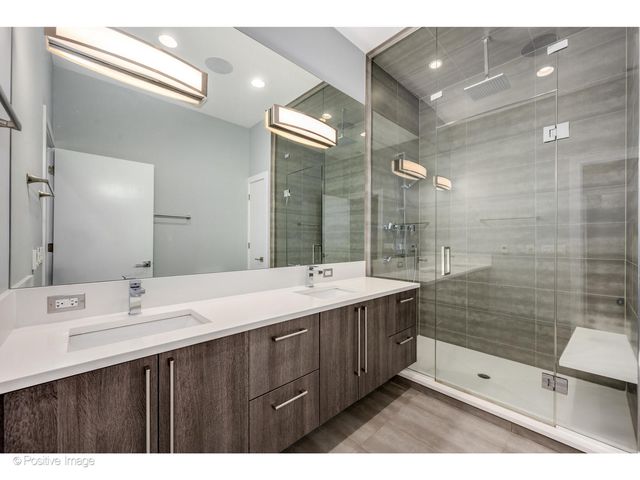 1017 N California Avenue 9, Chicago, IL 60622