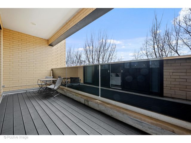 1017 N California Avenue 9, Chicago, IL 60622