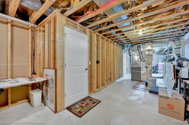 1060 Tinley Boulevard, Oxford, MI 48371