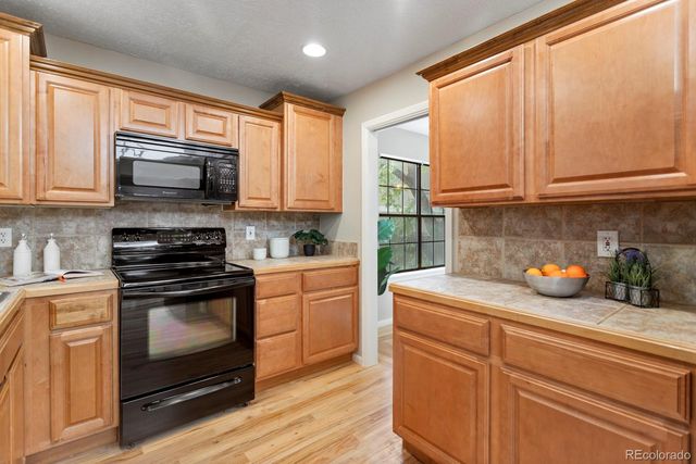 8160 Flower Circle, Arvada, CO 80005