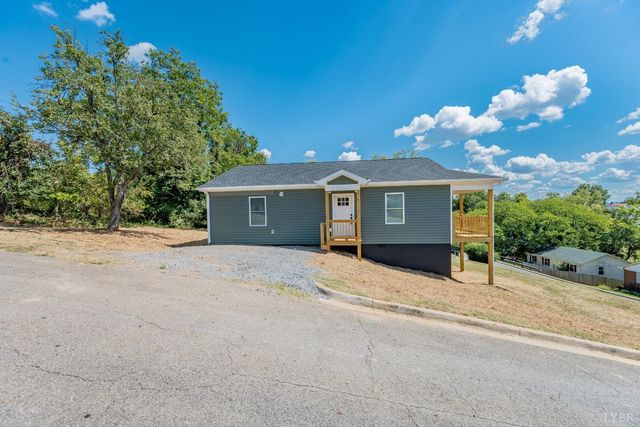 1020 Pansy St, Lynchburg, VA 24504
