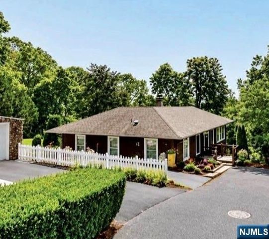 51 Tecumseh Path, Lincoln Park Borough, NJ 07035