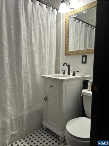 51 Tecumseh Path, Lincoln Park Borough, NJ 07035