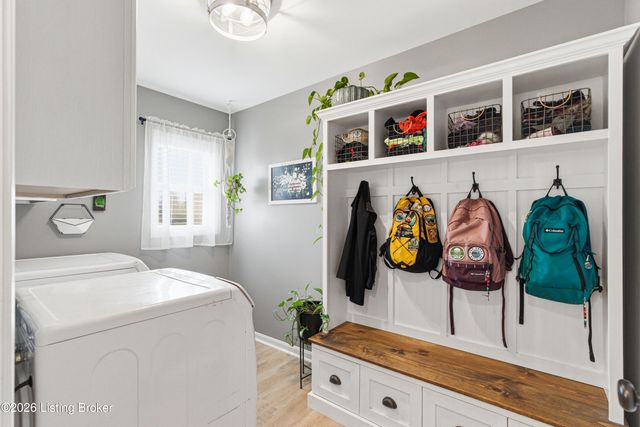 271 Stone Ridge Dr, Fisherville, KY 40023