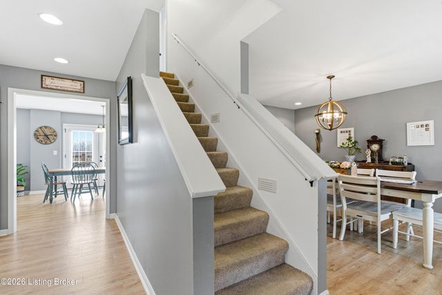 271 Stone Ridge Dr, Fisherville, KY 40023