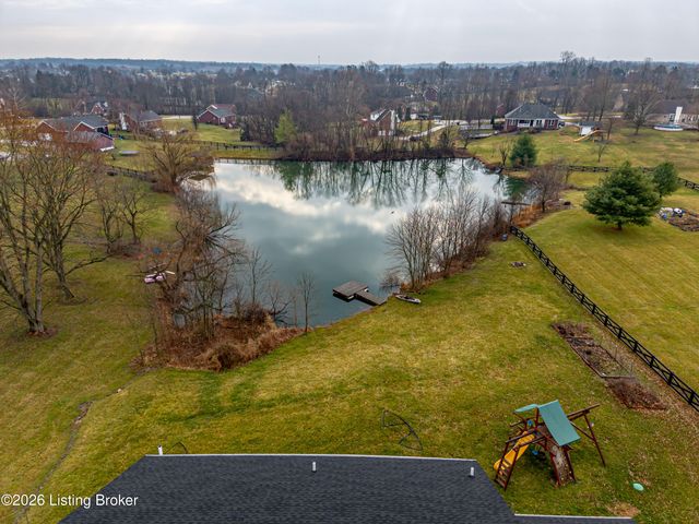 271 Stone Ridge Dr, Fisherville, KY 40023