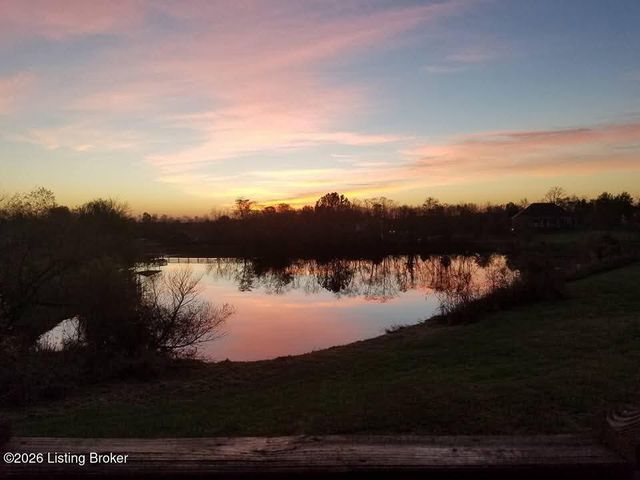 271 Stone Ridge Dr, Fisherville, KY 40023