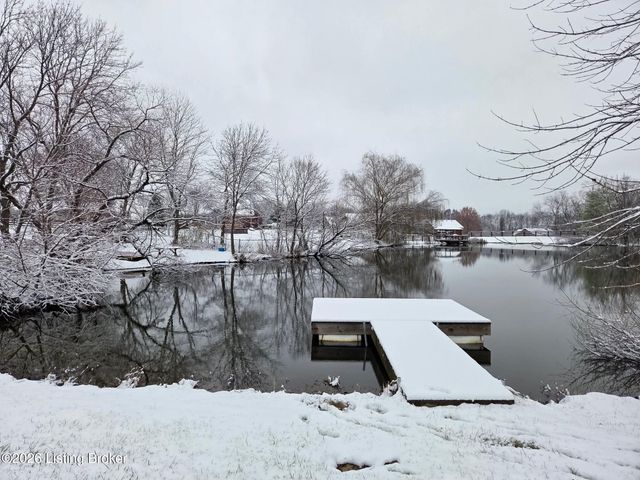 271 Stone Ridge Dr, Fisherville, KY 40023