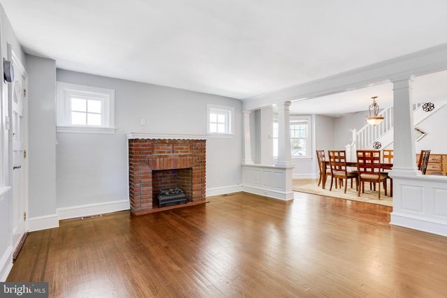 126 W 11TH AVE, Conshohocken, PA 19428