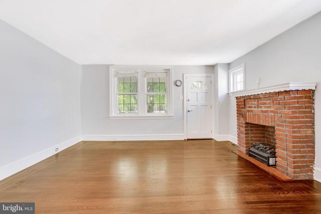 126 W 11TH AVE, Conshohocken, PA 19428