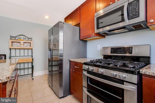 126 W 11TH AVE, Conshohocken, PA 19428