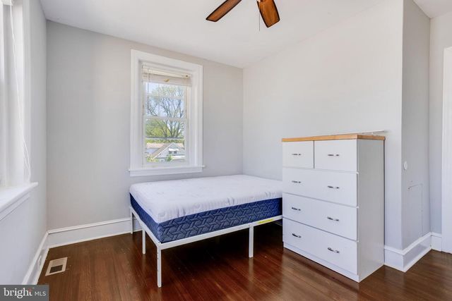 126 W 11TH AVE, Conshohocken, PA 19428
