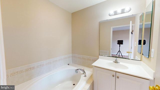 3518 ELLERY CIR, Falls Church, VA 22041