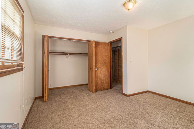 1609 Riverside Trail NE, Conyers, GA 30013