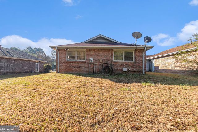 1609 Riverside Trail NE, Conyers, GA 30013