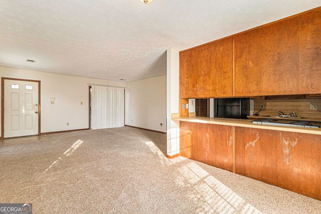 1609 Riverside Trail NE, Conyers, GA 30013