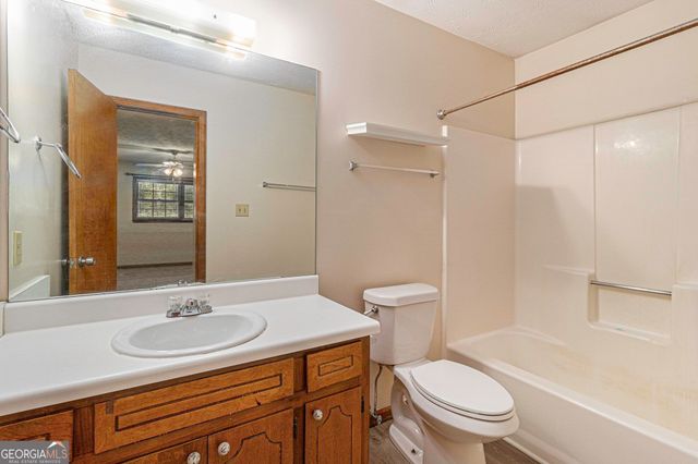 1609 Riverside Trail NE, Conyers, GA 30013