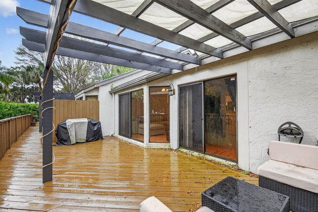 2303 Landings Boulevard, Greenacres, FL 33413