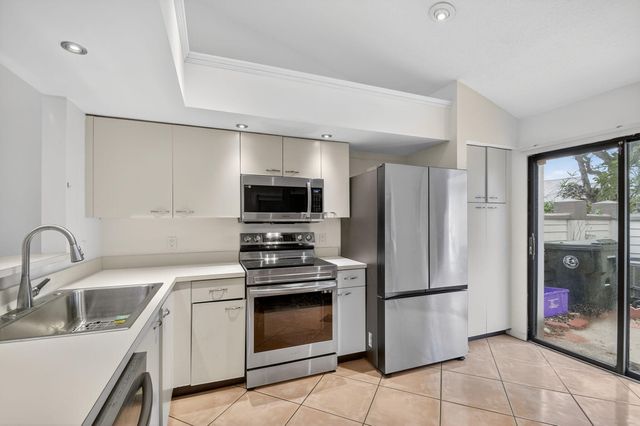 2303 Landings Boulevard, Greenacres, FL 33413