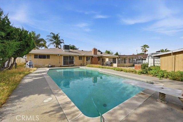 2004 E Campus, Hemet, CA 92544