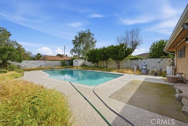 2004 E Campus, Hemet, CA 92544