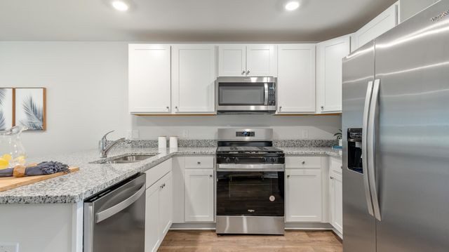 617 Pleasant Grove Way, Summerville, SC 29486