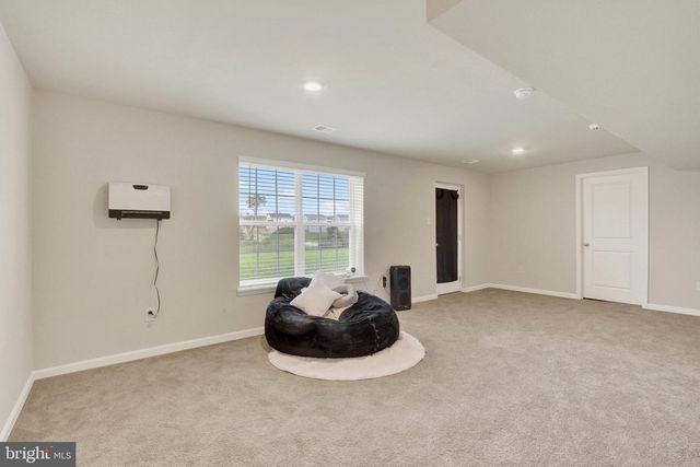 5303 VALLEY VIEW RD, Spring Grove, PA 17362