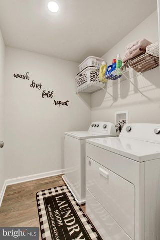 5303 VALLEY VIEW RD, Spring Grove, PA 17362