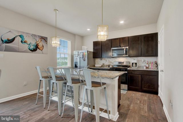 5303 VALLEY VIEW RD, Spring Grove, PA 17362