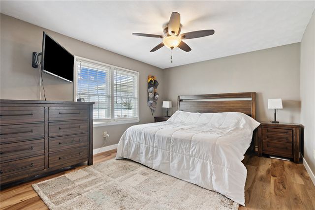 325 Division Street NW, Swisher, IA 52338