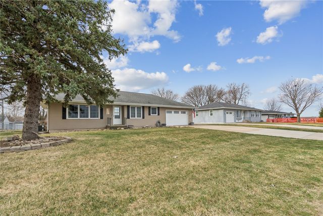 325 Division Street NW, Swisher, IA 52338