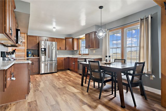 325 Division Street NW, Swisher, IA 52338