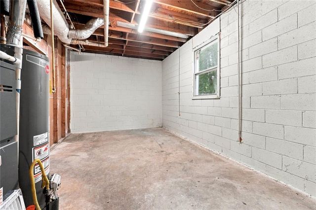 1003 Salisbury Trail, Riverdale, GA 30296