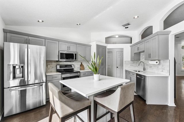583 Canoe Point, Delray Beach, FL 33444