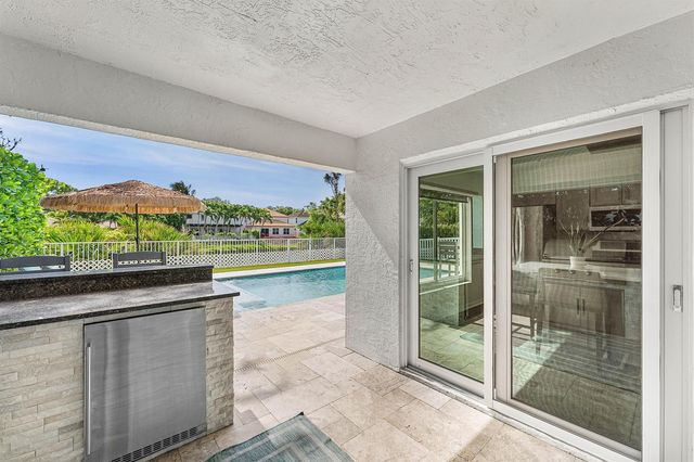 583 Canoe Point, Delray Beach, FL 33444