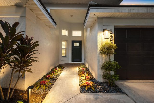 583 Canoe Point, Delray Beach, FL 33444