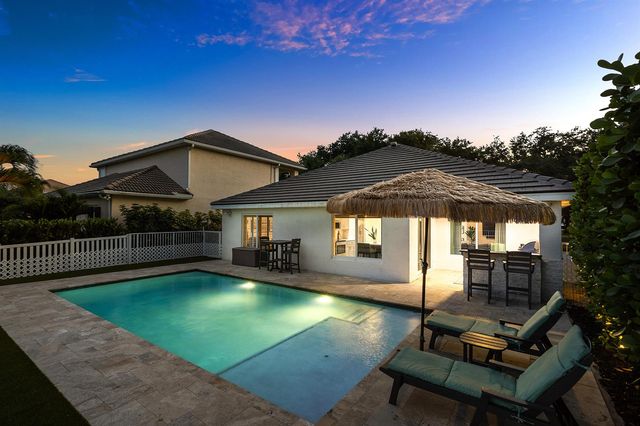 583 Canoe Point, Delray Beach, FL 33444