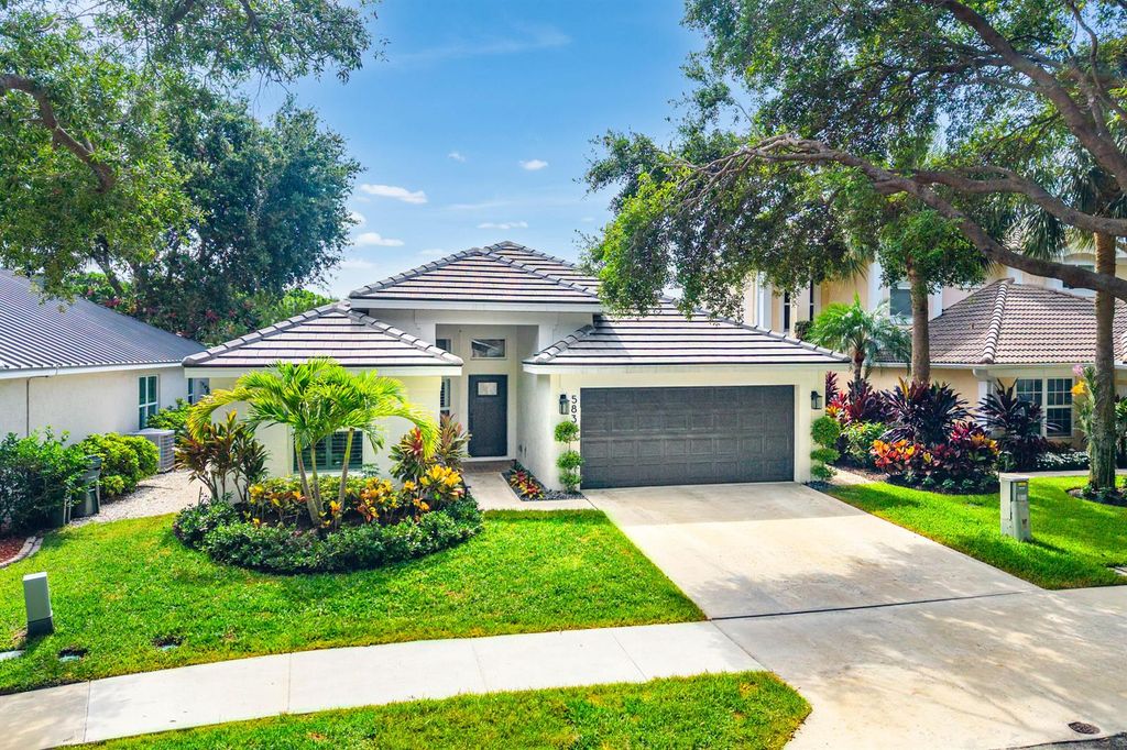 583 Canoe Point, Delray Beach, FL 33444