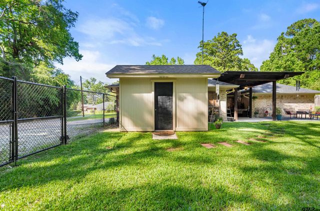 15428 Charlotte Ann Lane, Tyler, TX 75707