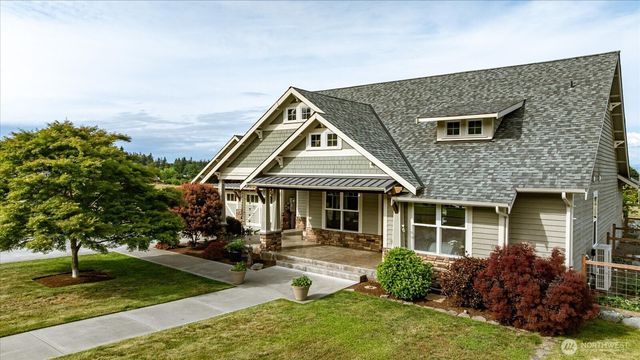 4764 Black Walnut Terrace, Clinton, WA 98236