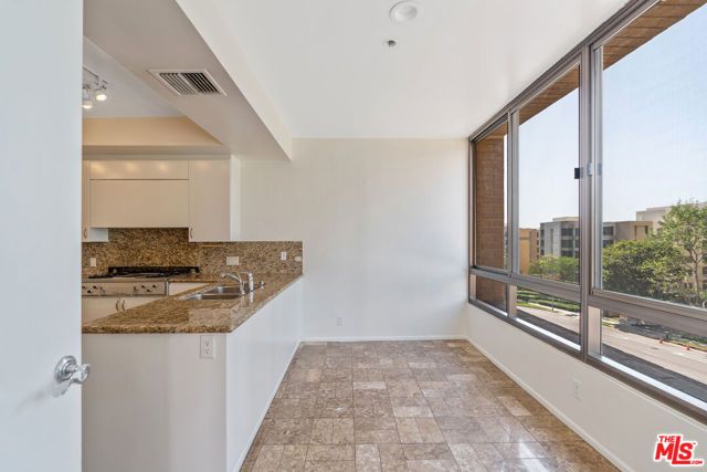 10430 Wilshire Boulevard 202, Los Angeles, CA 90024