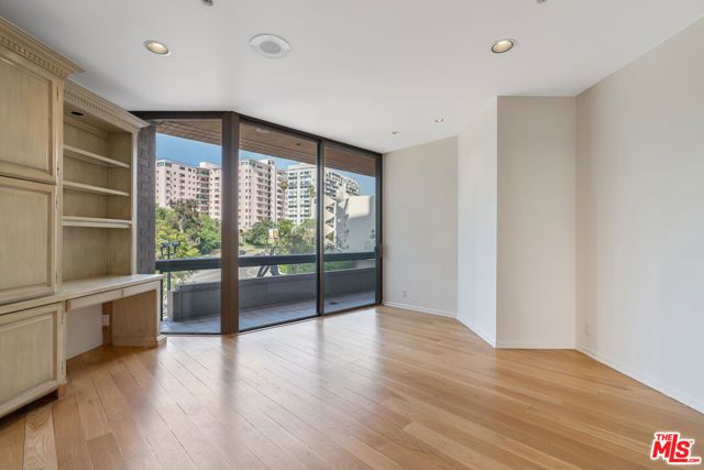 10430 Wilshire Boulevard 202, Los Angeles, CA 90024