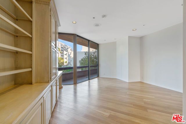 10430 Wilshire Boulevard 202, Los Angeles, CA 90024