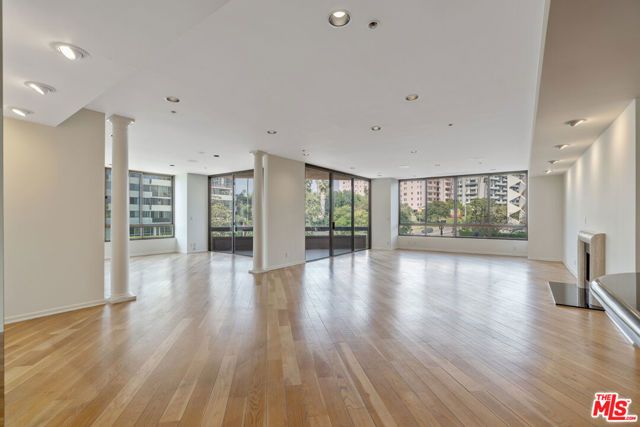 10430 Wilshire Boulevard 202, Los Angeles, CA 90024