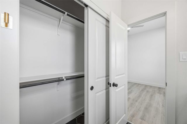 4606 Indie Heights Lane B, Houston, TX 77018