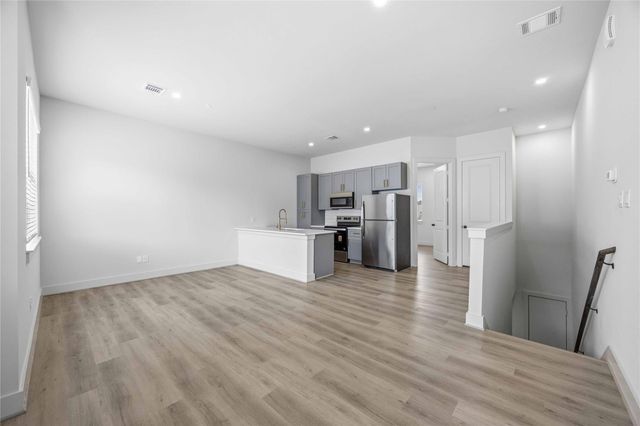 4606 Indie Heights Lane B, Houston, TX 77018