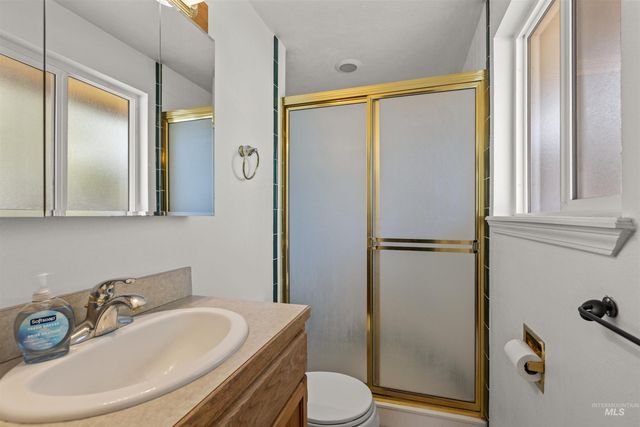 7100 W Pomona, Boise, ID 83704
